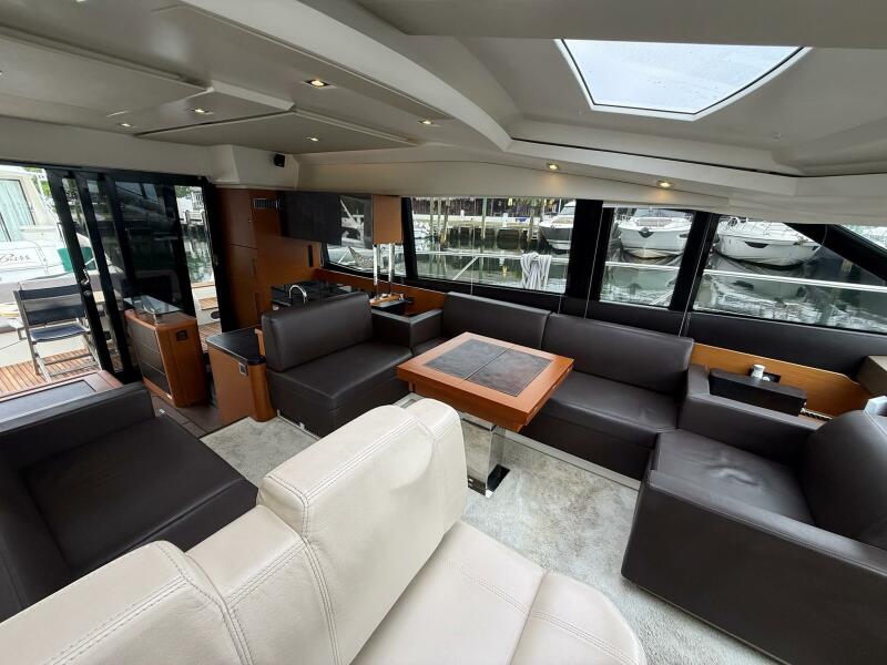 50' 2017 Prestige 500S