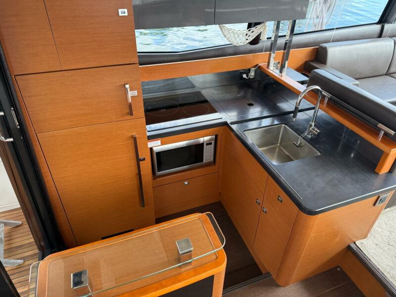50' 2017 Prestige 500S