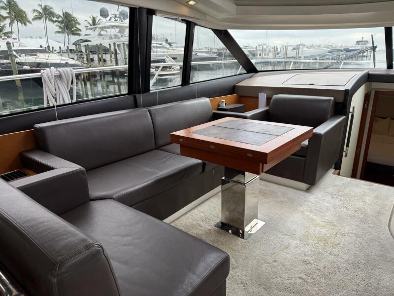 50' 2017 Prestige 500S