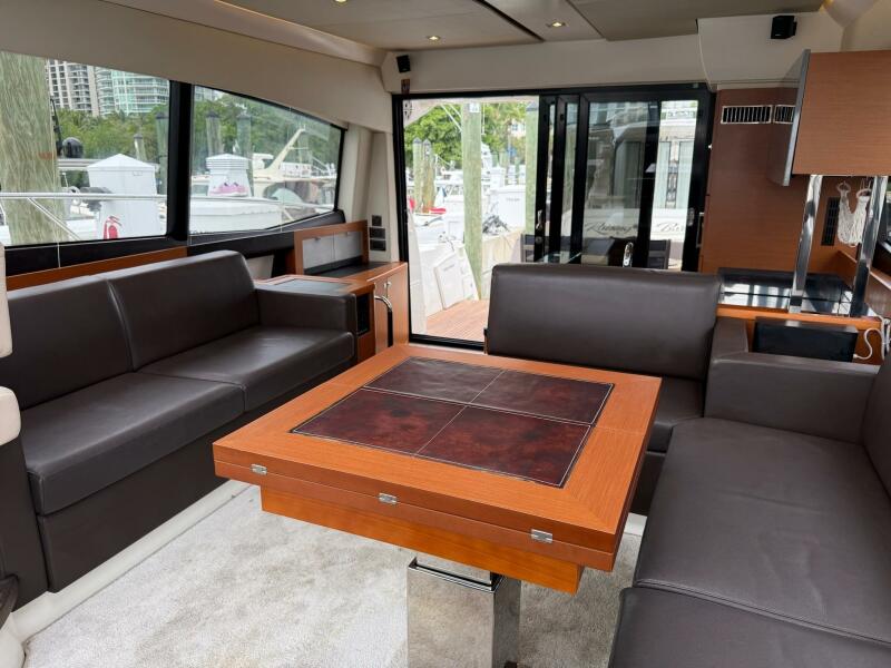 50' 2017 Prestige 500S