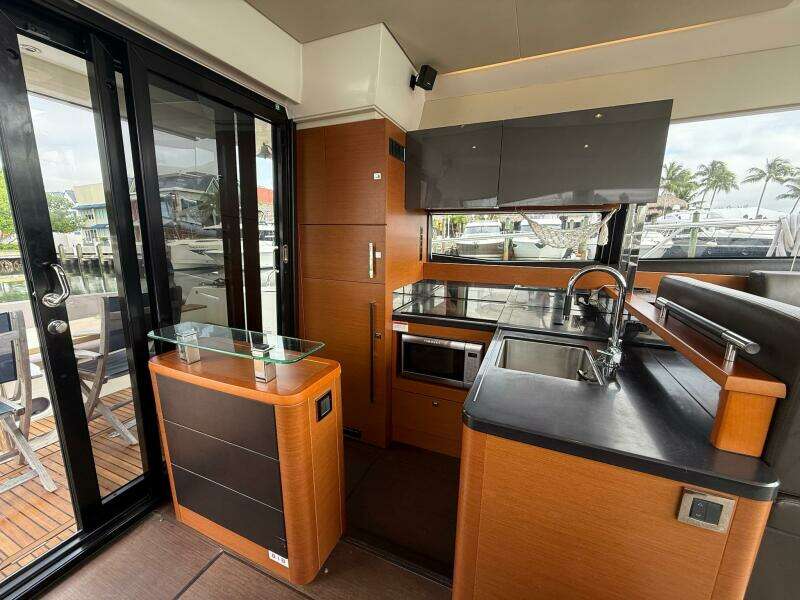 Top Nach 50ft Prestige Yacht For Sale