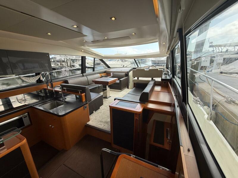 50' 2017 Prestige 500S