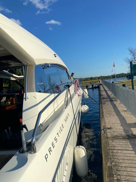 50' 2017 Prestige 500S