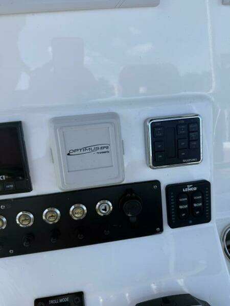 27ft Cape Horn Yacht For Sale