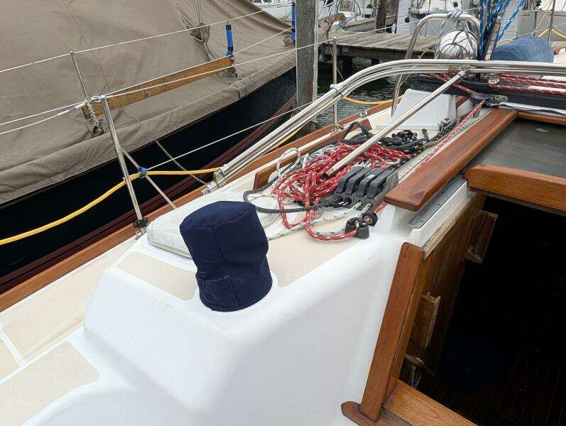 Thistle 37ft Tartan Yacht For Sale