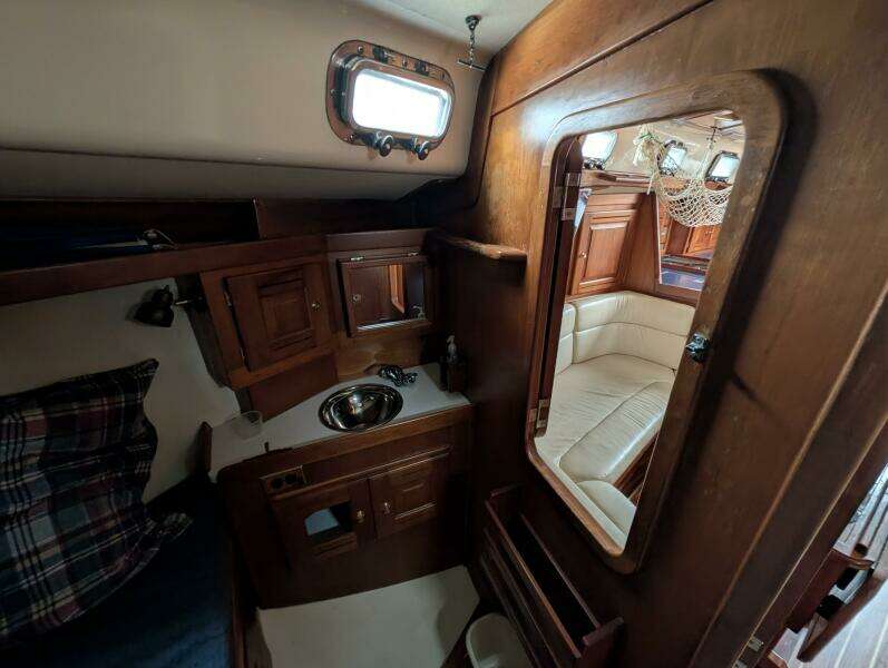 Thistle 37ft Tartan Yacht For Sale