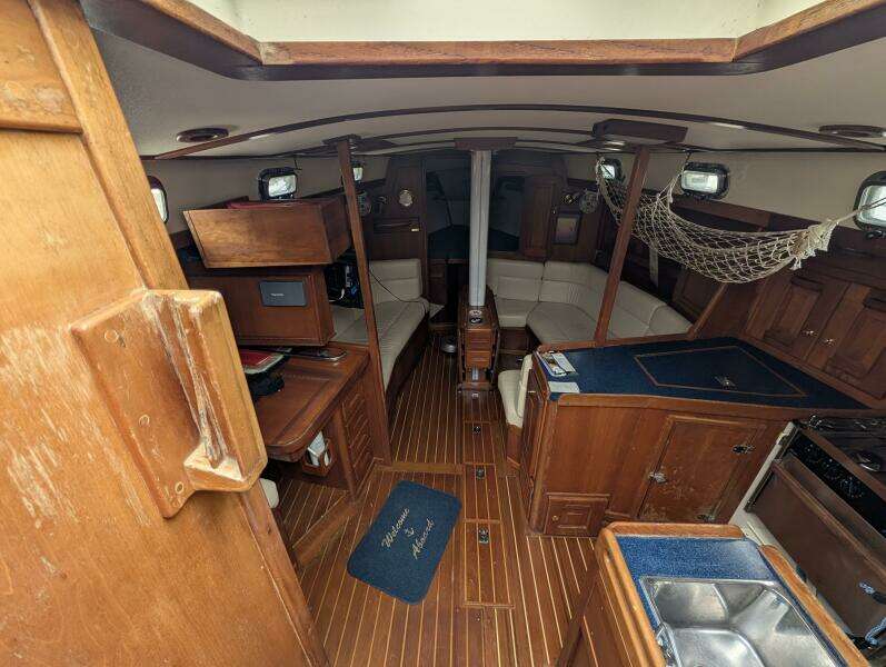 Thistle 37ft Tartan Yacht For Sale