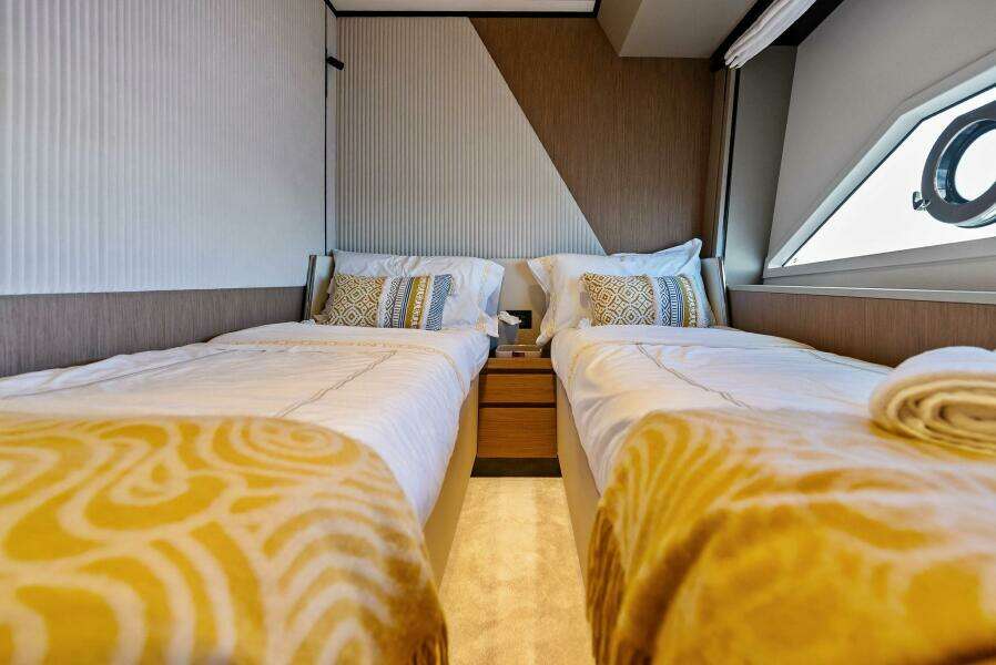 SANTA MARIA 72ft Ferretti Yachts Yacht For Sale