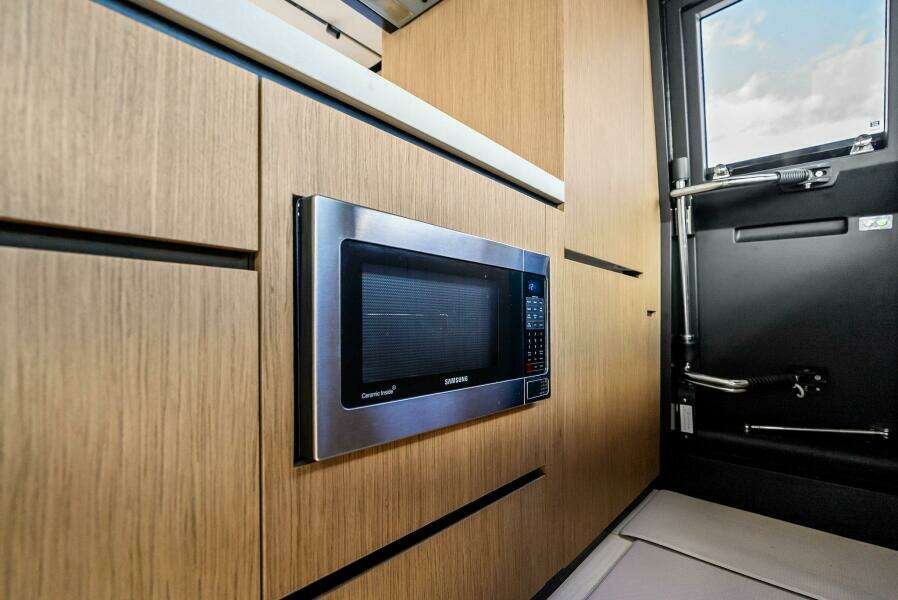 SANTA MARIA 72ft Ferretti Yachts Yacht For Sale