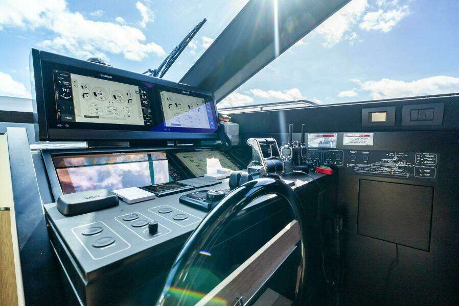 SANTA MARIA 72ft Ferretti Yachts Yacht For Sale