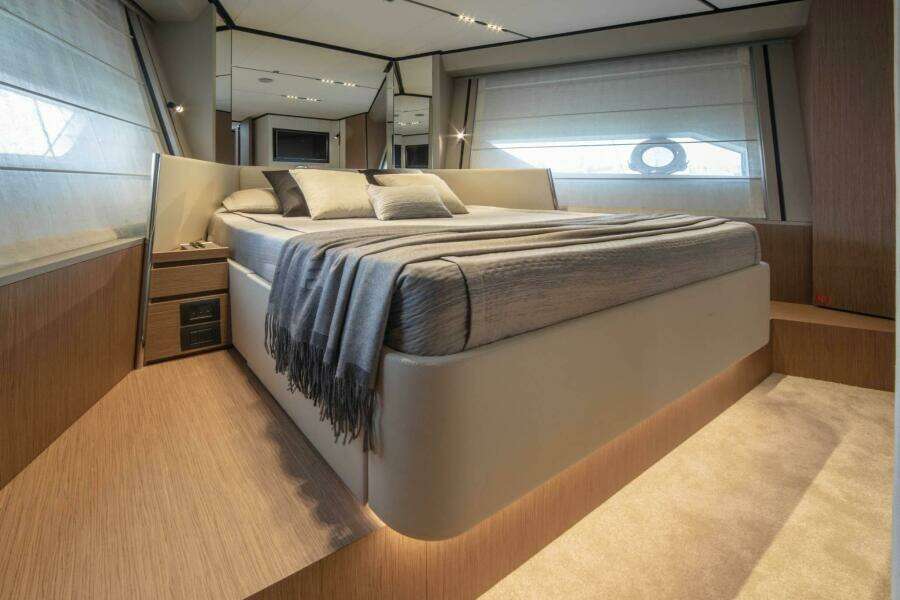 SANTA MARIA 72ft Ferretti Yachts Yacht For Sale