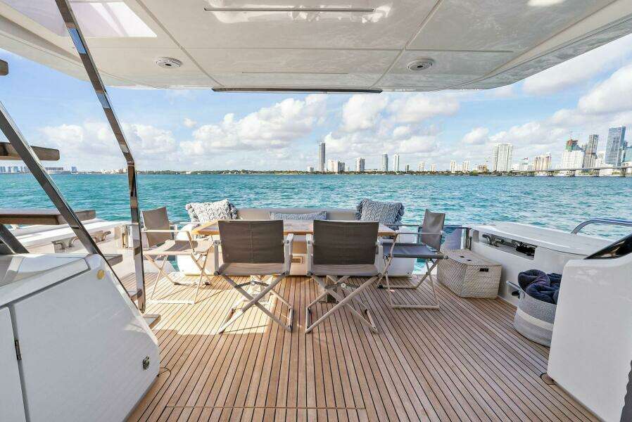 SANTA MARIA 72ft Ferretti Yachts Yacht For Sale