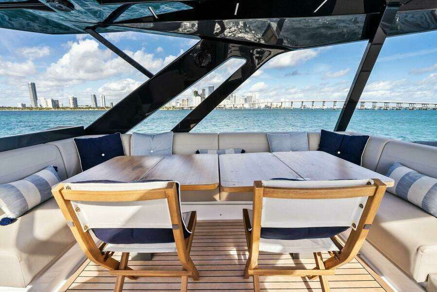 SANTA MARIA 72ft Ferretti Yachts Yacht For Sale