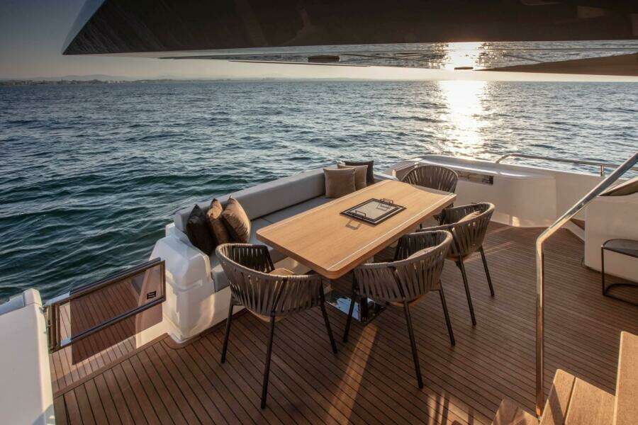 SANTA MARIA 72ft Ferretti Yachts Yacht For Sale