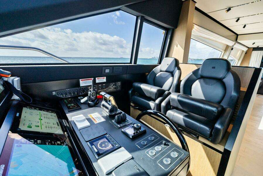 SANTA MARIA 72ft Ferretti Yachts Yacht For Sale