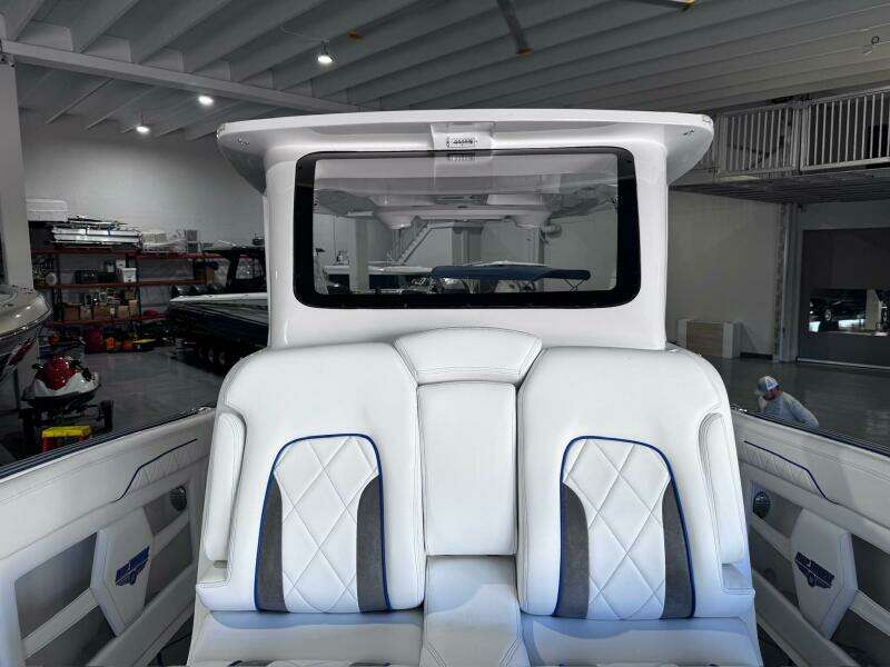 39ft Deep Impact Yacht For Sale