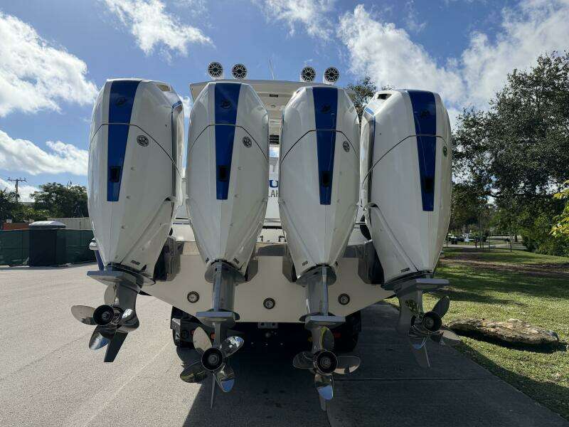 39ft Deep Impact Yacht For Sale