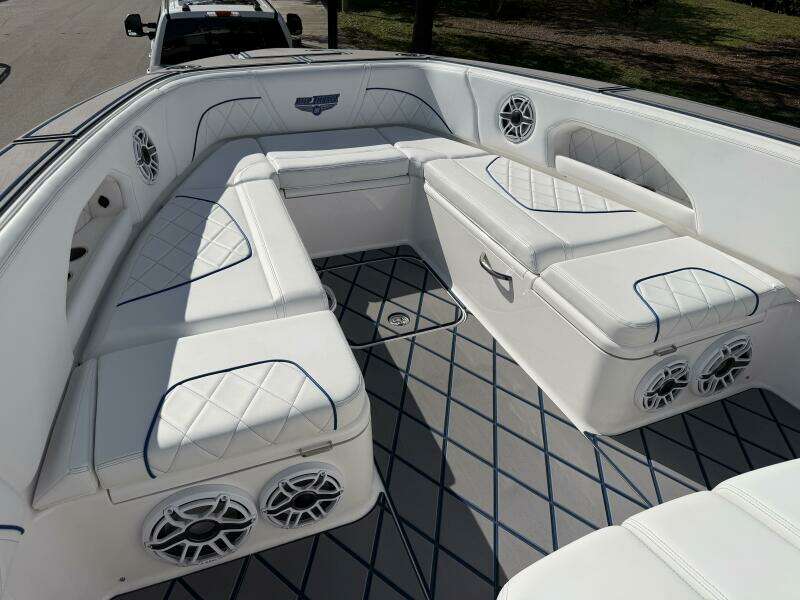 39ft Deep Impact Yacht For Sale