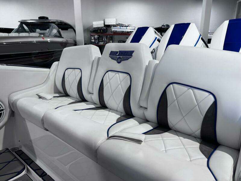 39ft Deep Impact Yacht For Sale