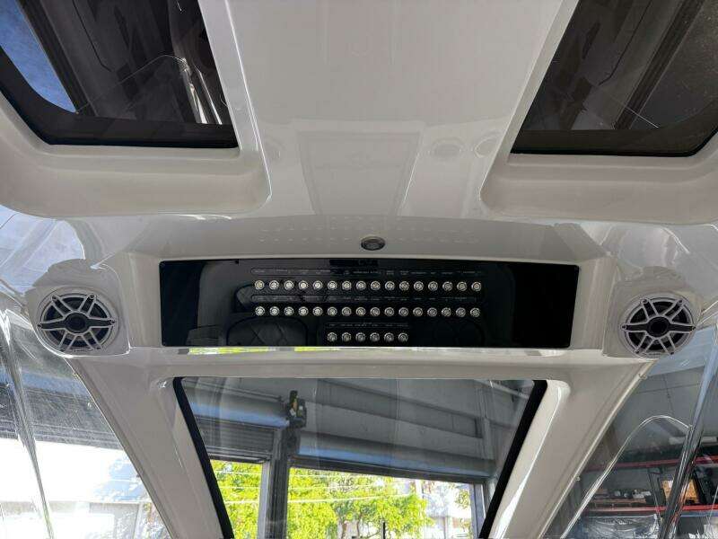 39ft Deep Impact Yacht For Sale