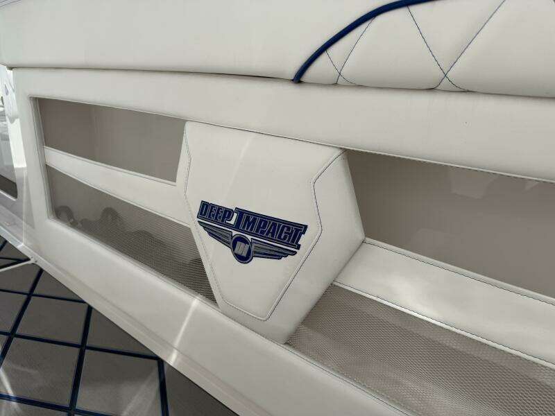 39ft Deep Impact Yacht For Sale