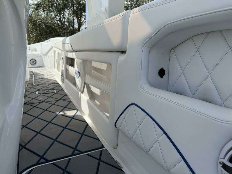 39ft Deep Impact Yacht For Sale