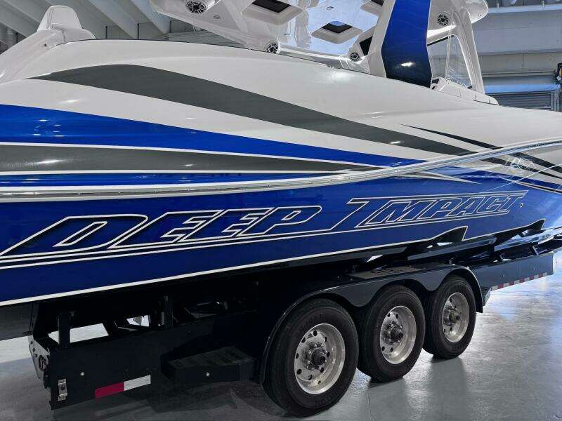 39ft Deep Impact Yacht For Sale