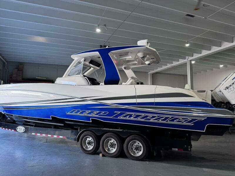 39ft Deep Impact Yacht For Sale