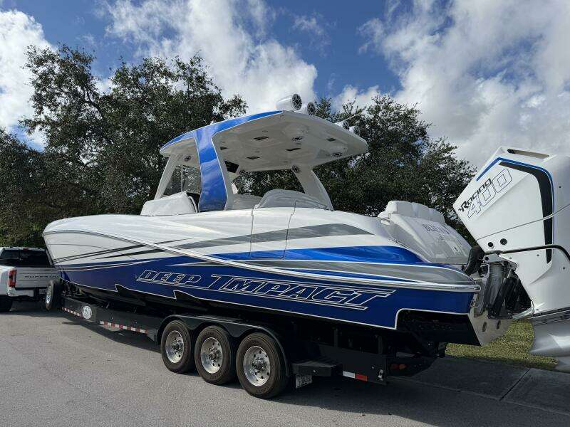 39ft Deep Impact Yacht For Sale