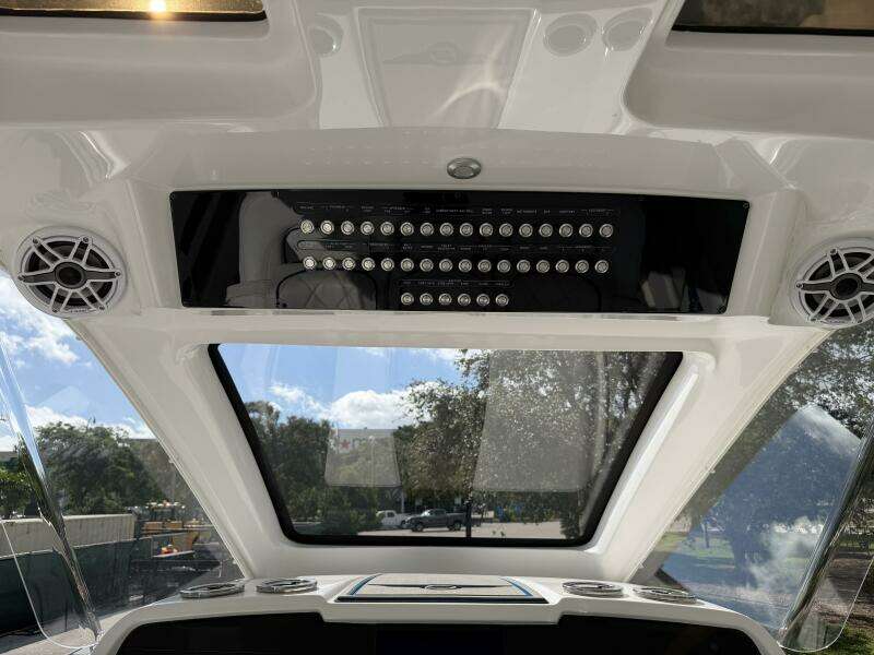 39ft Deep Impact Yacht For Sale