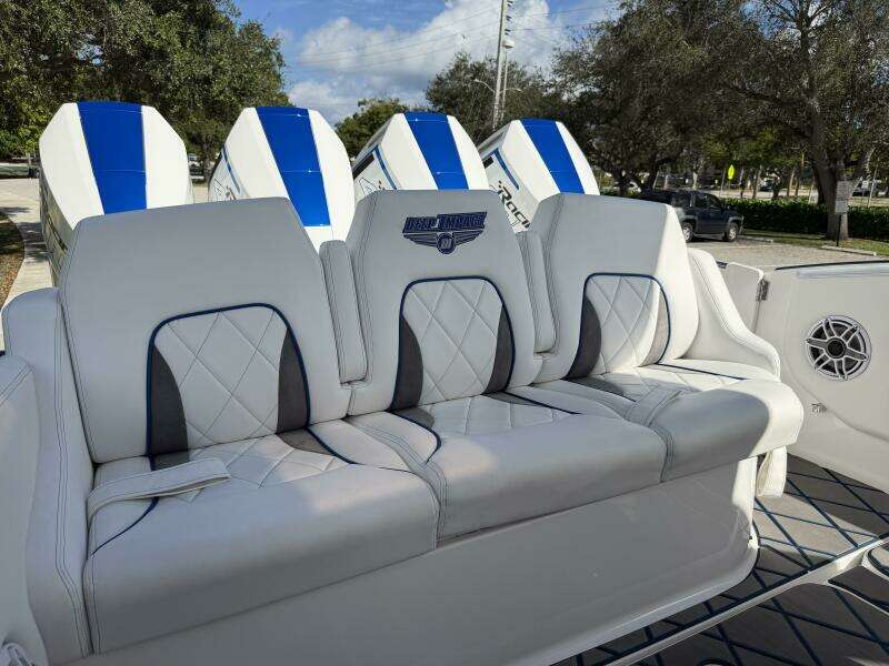 39ft Deep Impact Yacht For Sale