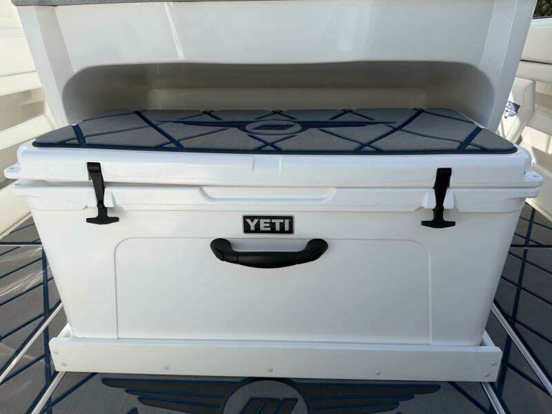 39ft Deep Impact Yacht For Sale