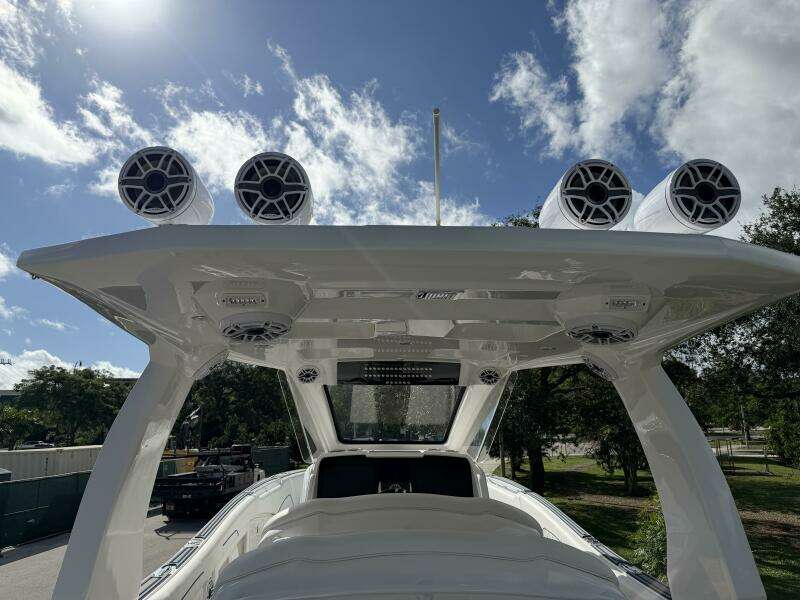 39ft Deep Impact Yacht For Sale