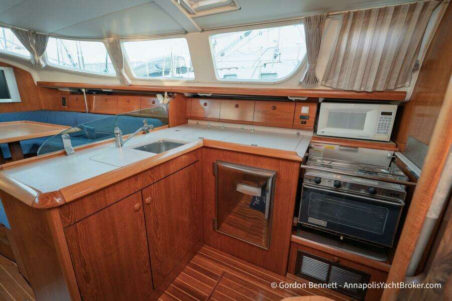 Margaritaville 43ft Jeanneau Yacht For Sale
