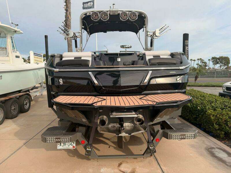 2021 Mastercraft X24