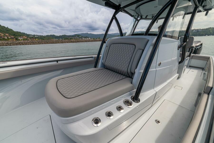 33' 2024 Valhalla Boatworks V-33