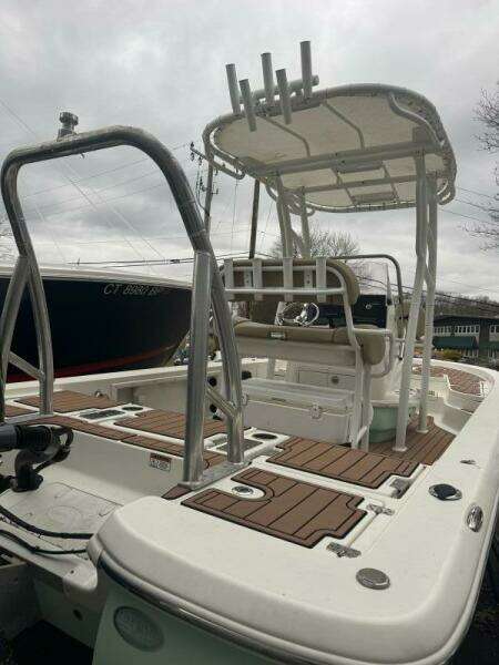 23ft NauticStar Yacht For Sale
