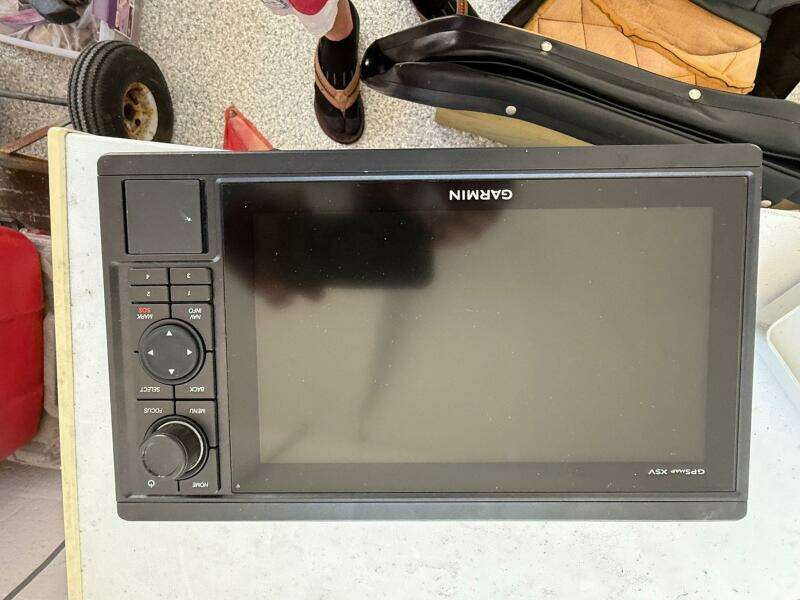 18ft Dolphin Yacht For Sale