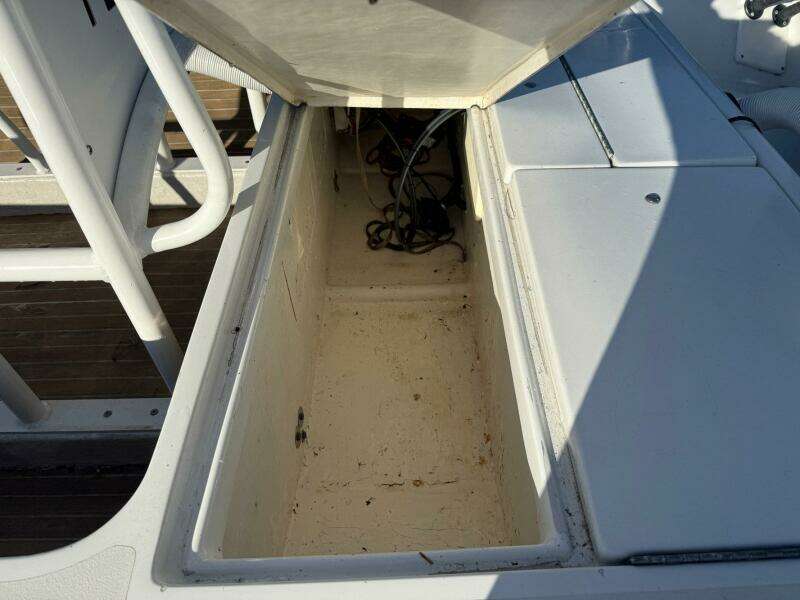 18ft Dolphin Yacht For Sale