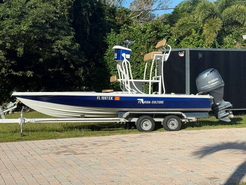 18ft Dolphin Yacht For Sale