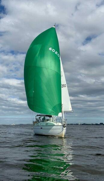 33' 2002 Beneteau 331