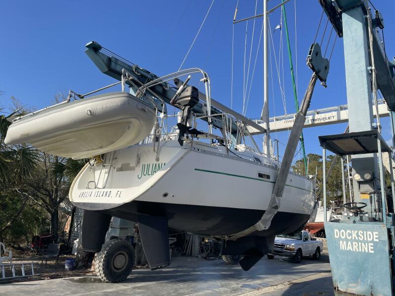 33' 2002 Beneteau 331