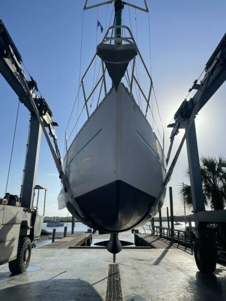 33' 2002 Beneteau 331