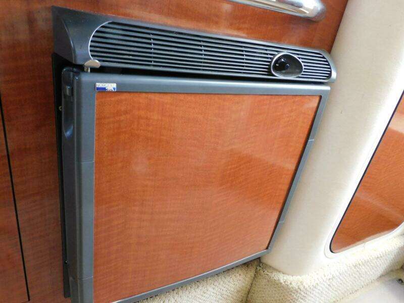 Motor Boatin 29ft Sea Ray Yacht For Sale