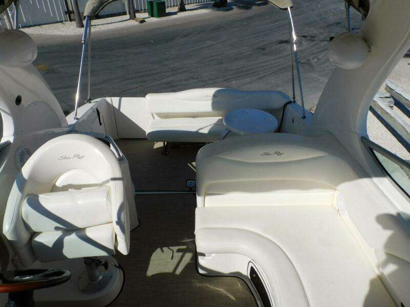 Motor Boatin 29ft Sea Ray Yacht For Sale