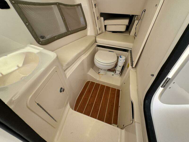 30ft Grady White Yacht For Sale