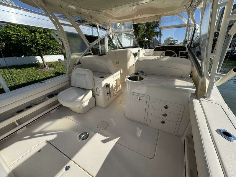 30ft Grady White Yacht For Sale