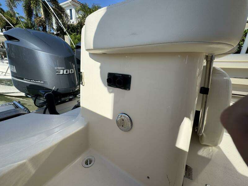 30ft Grady White Yacht For Sale