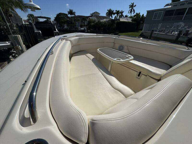 30ft Grady White Yacht For Sale