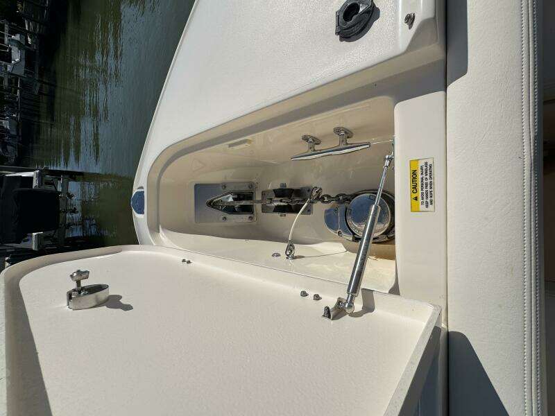 2016 Grady-White 307 Freedom 